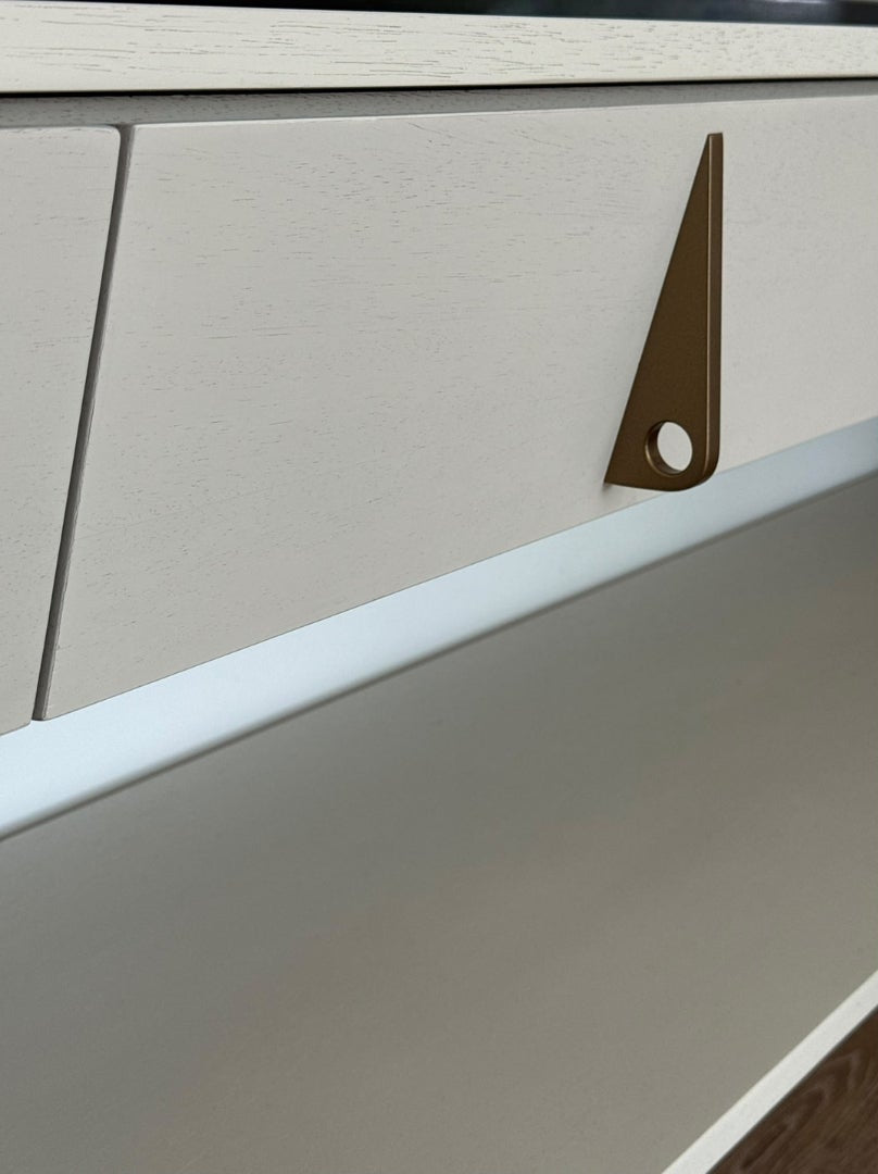 EDGE CONSOLE