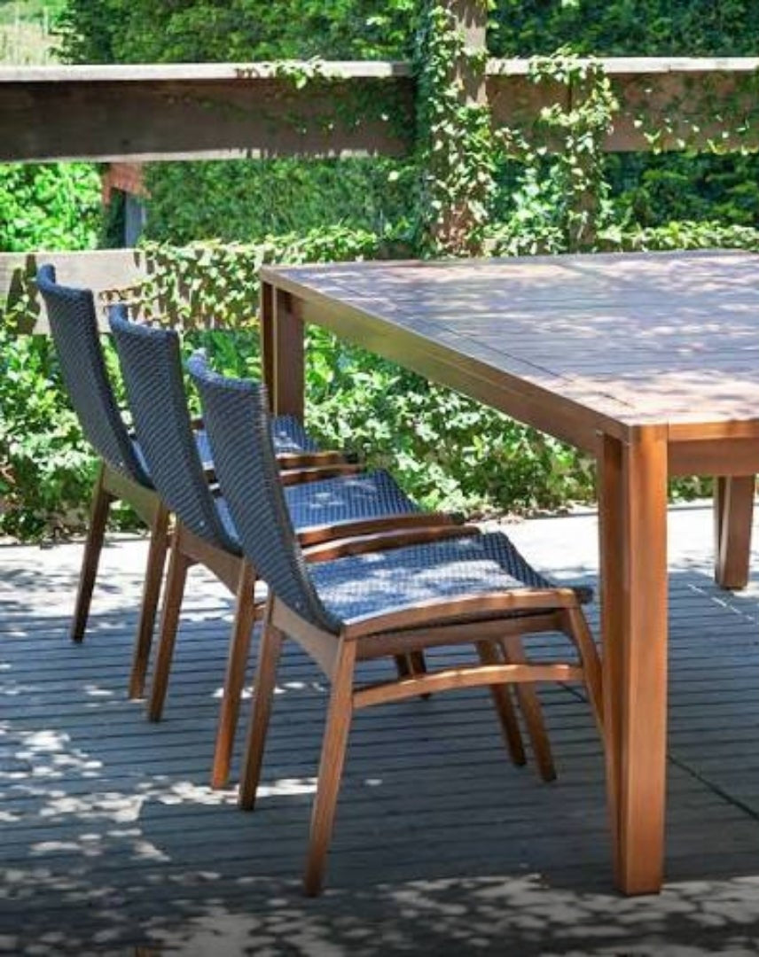 NORONHA DINING TABLE