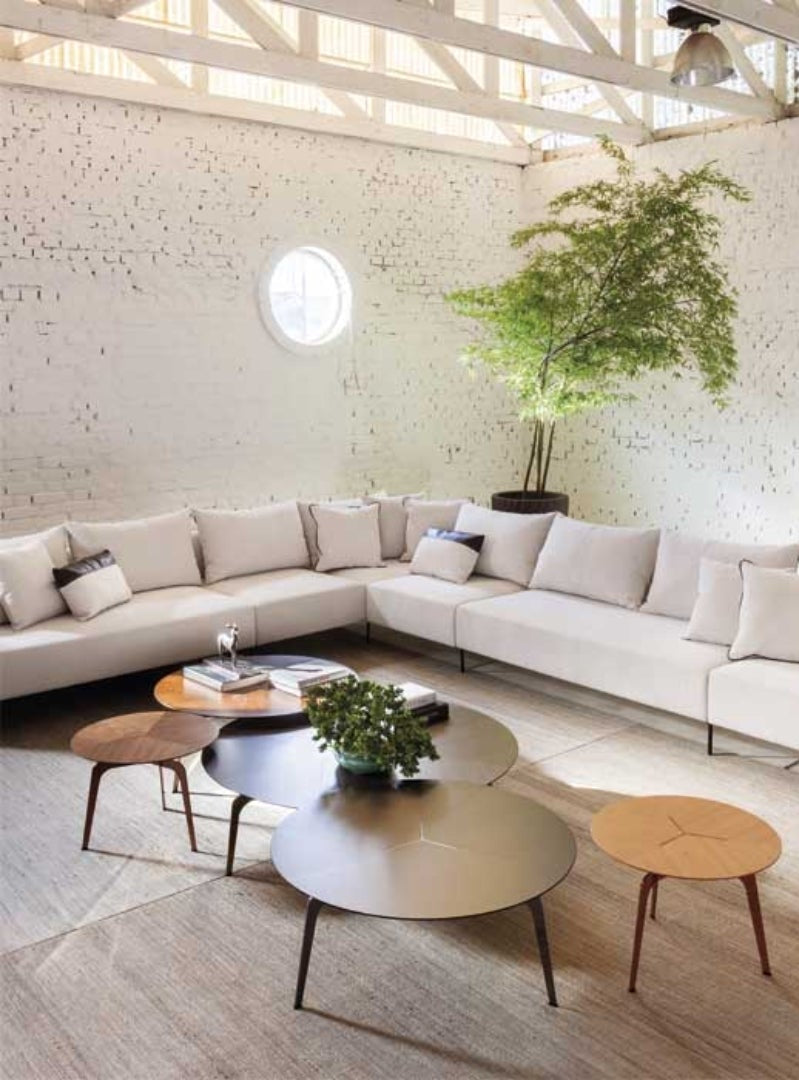 TRIADE COFFEE TABLE