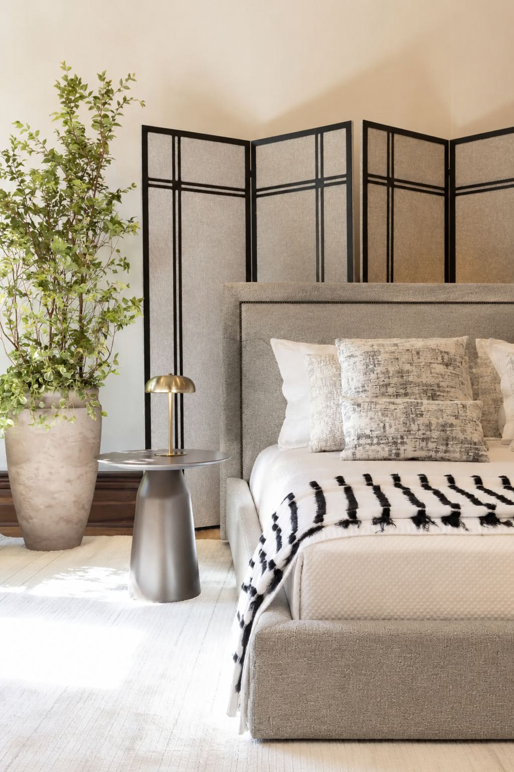 VERNASA QUEEN BED