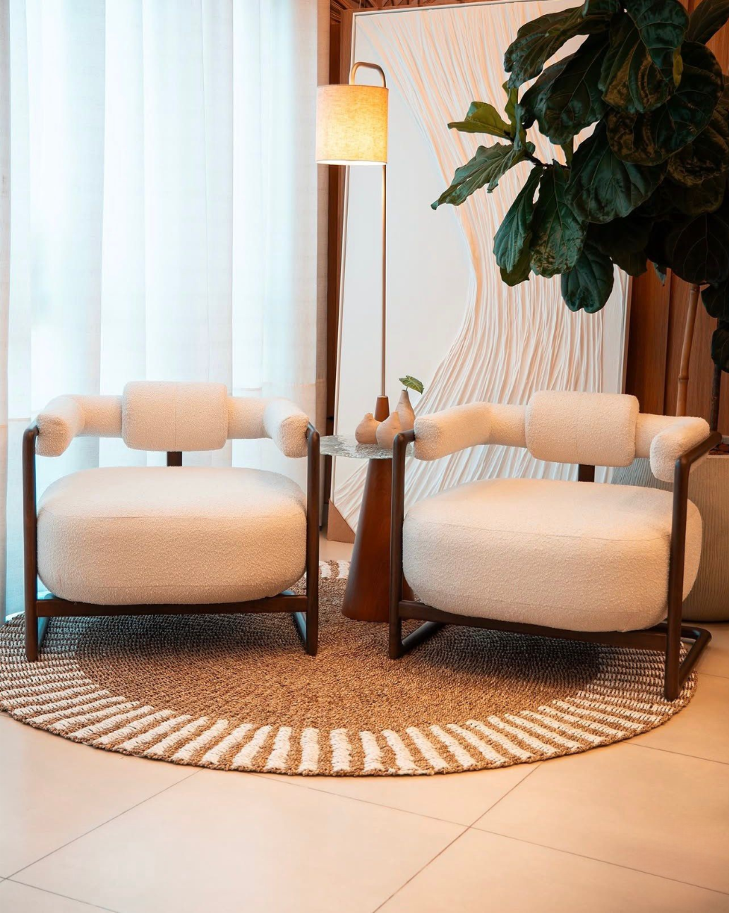 URBAN ARMCHAIR