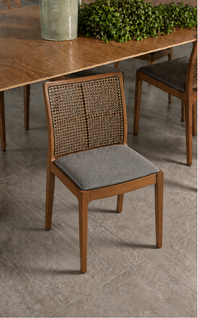 VICTORIA CHAIR
