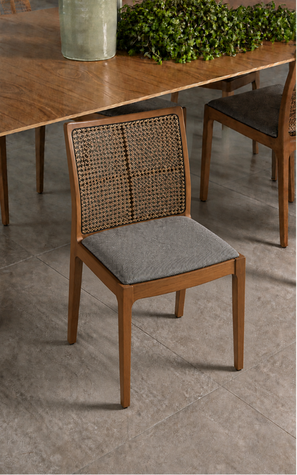 VICTORIA CHAIR