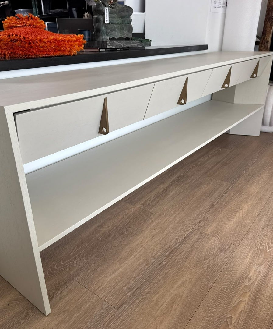 EDGE CONSOLE