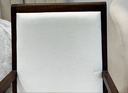 VALDEZ CHAIR