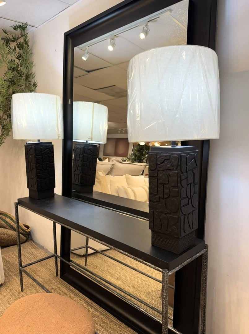 CAMDEN TABLE LAMP