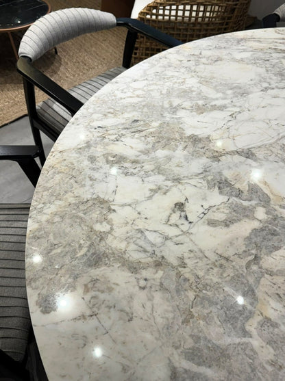 NAEVA DINING TABLE