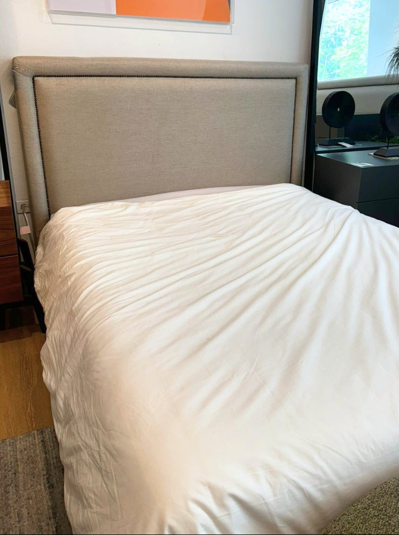 VERNASA QUEEN BED