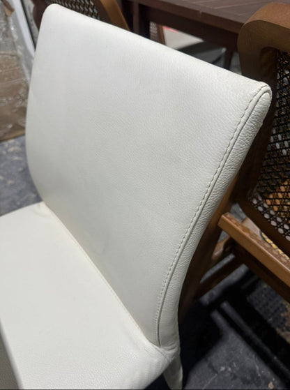 EVA CHAIR