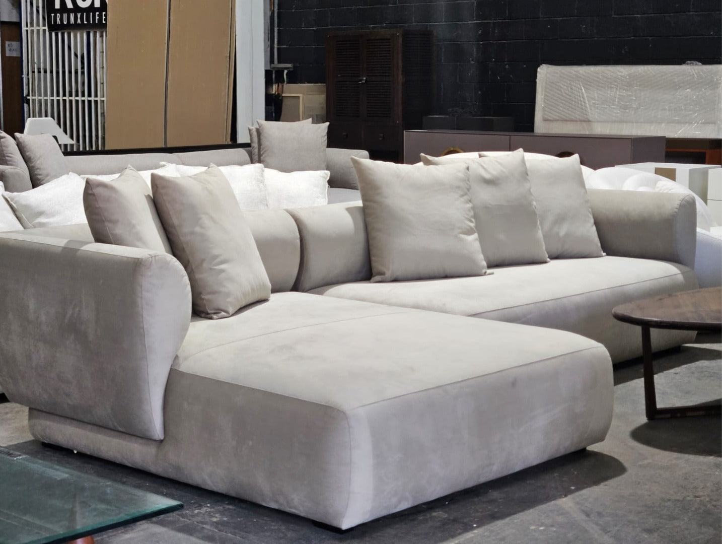 SURYA SOFA - LEFT CHAISE