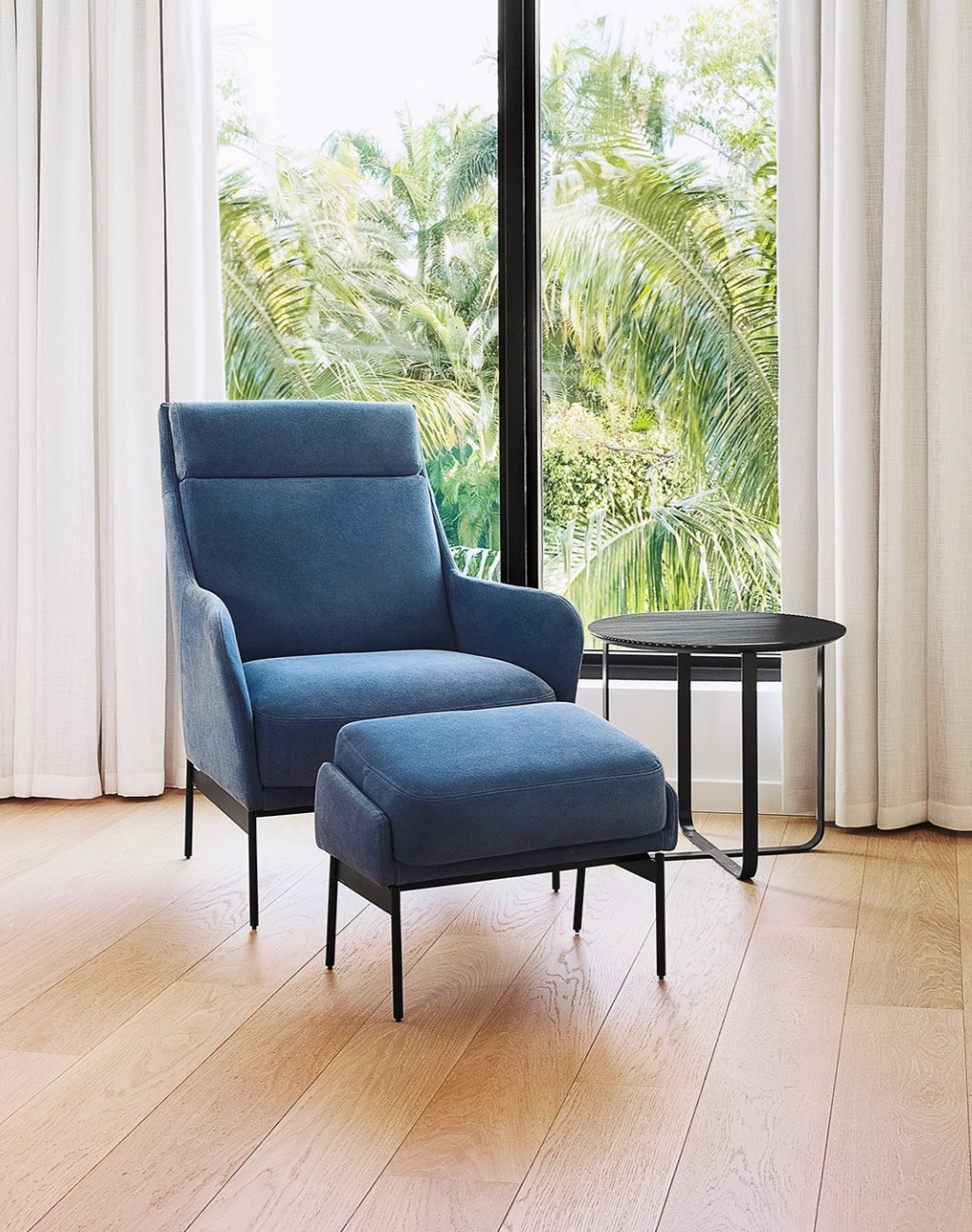 WIDE OTTOMAN