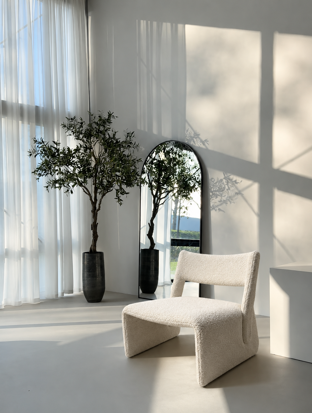 VICO ARMCHAIR