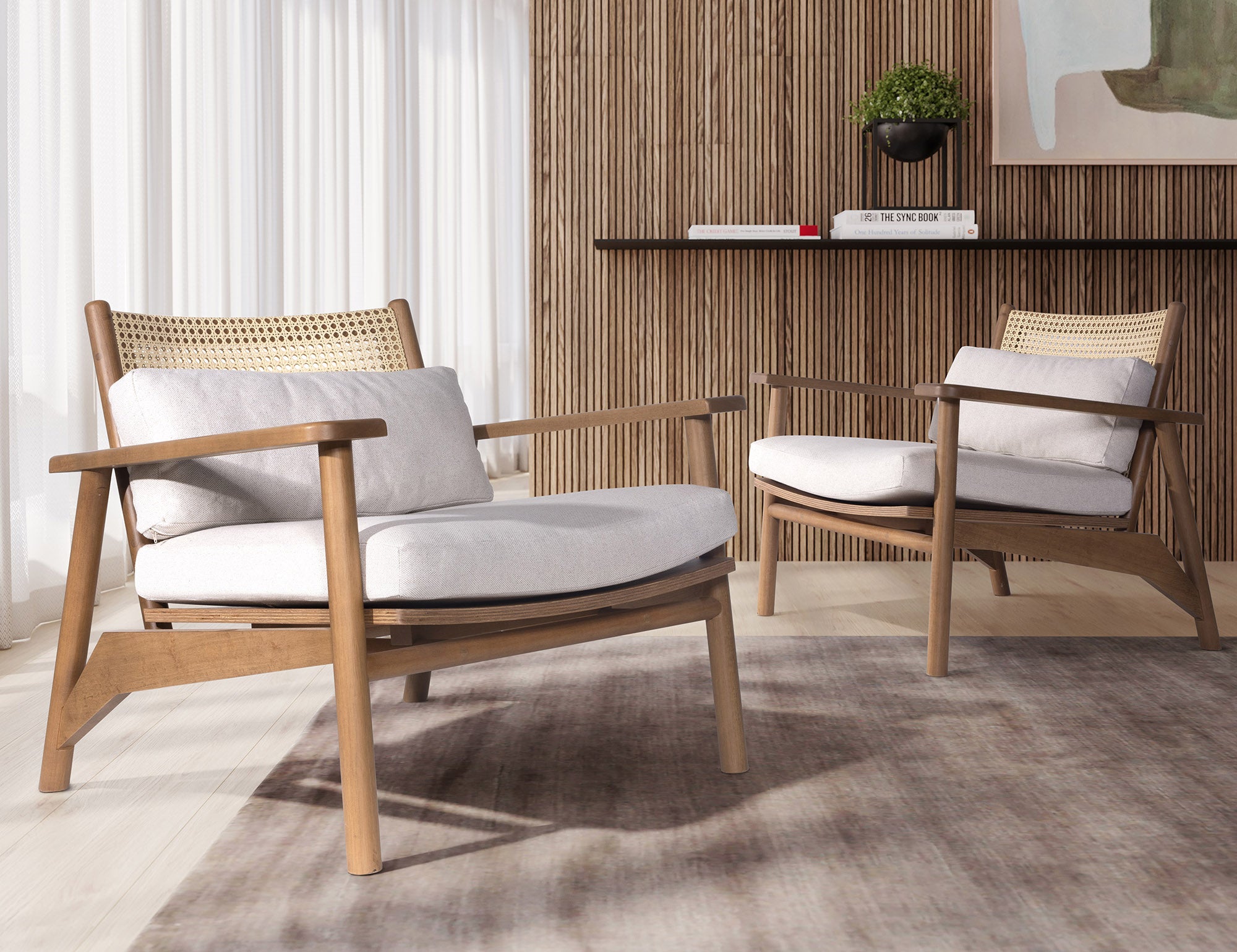 HIKARI ARMCHAIR