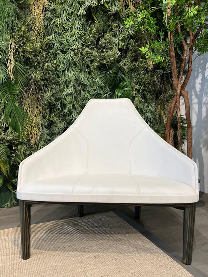 GLOVE ARMCHAIR