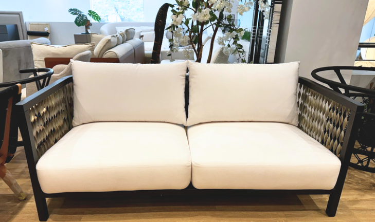 MAORI 2- SEAT SOFA